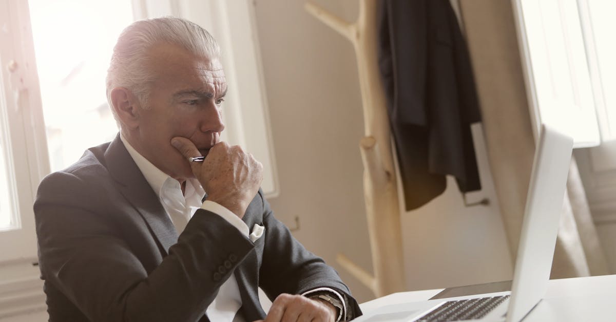 微信老号买卖:注册完拳头账号如何登录